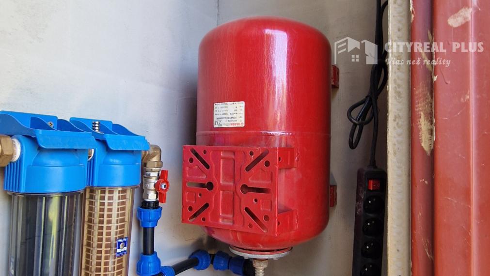 Ponúkam na predaj záhradnú chatu Nové Zámky