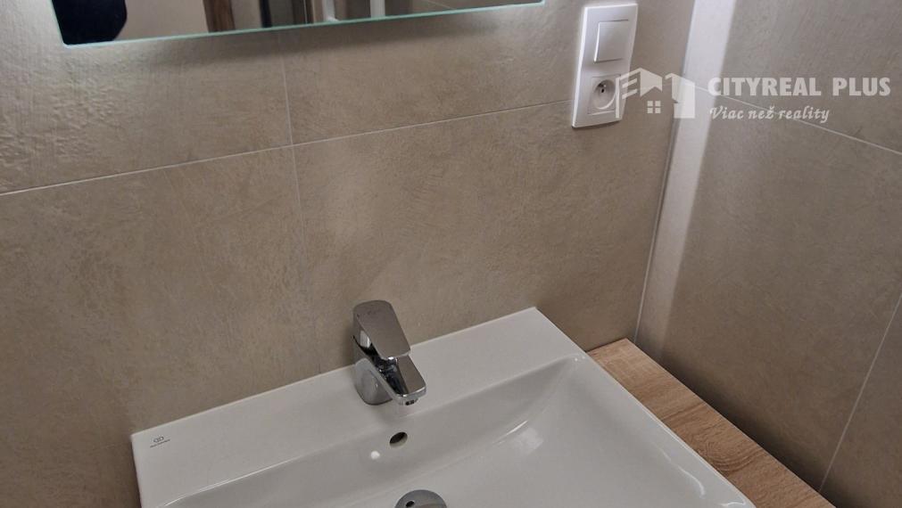 NA PRENÁJOM LUXUSNÝ 3 IZBOVÝ BYT SOHO NOVÉ ZÁMKY