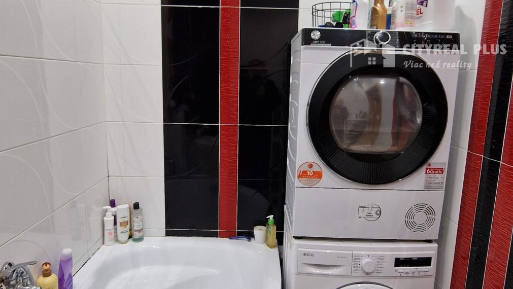 Ponúkam NA PREDAJ  3 izbový byt 82m2 Nové Zámky