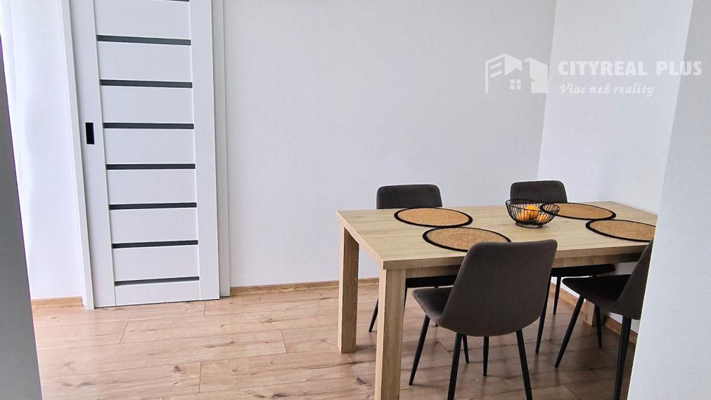 Predám prerobený Rodinný DOM na 20á pozemku obec SEMEROVO