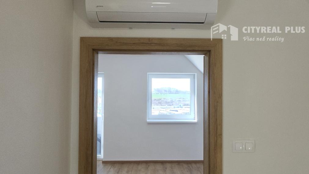 TOPP PONUKA !Ponúkam na predaj rodinný dom v radovej zástavbe v meste Kolárovo