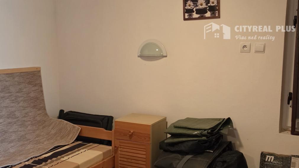 Predám chatu s kúpeľňou na Zúgove Nové Zámky