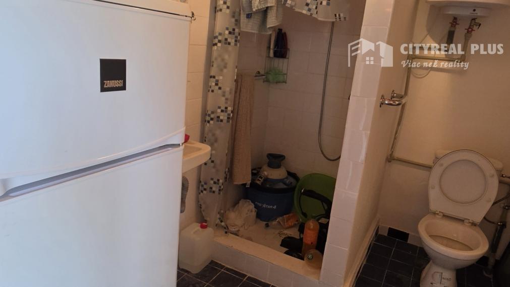 Predám chatu s kúpeľňou na Zúgove Nové Zámky