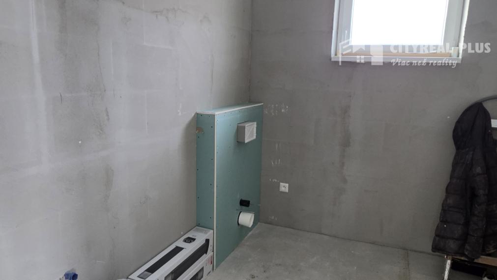 Na predaj 4 izbová moderná novostavba 15 km od Komárna obec VIRT