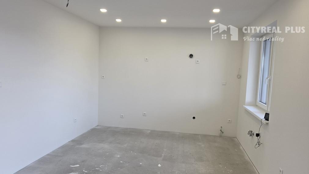 Na predaj 4 izbová moderná novostavba 15 km od Komárna obec VIRT