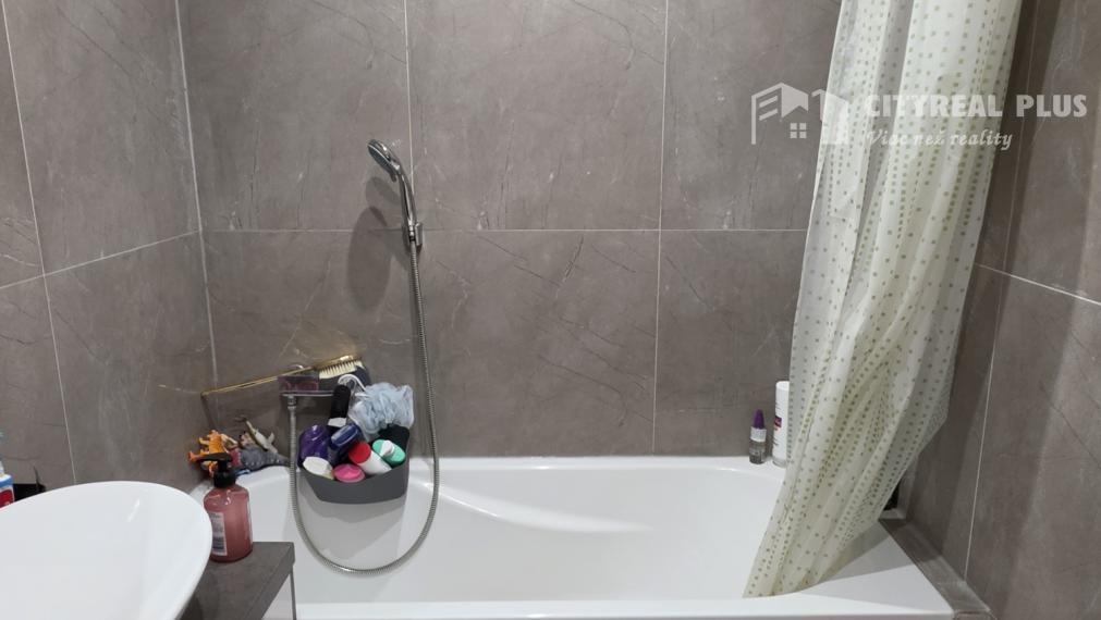 Predám krásny 3- Izbový byt 78m2 s 2x balkónom Nové Zámky