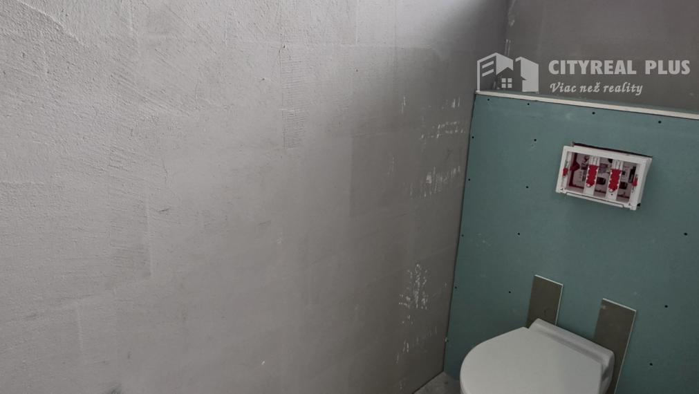 Na predaj 4 izbová moderná novostavba len 15 km od Komárna