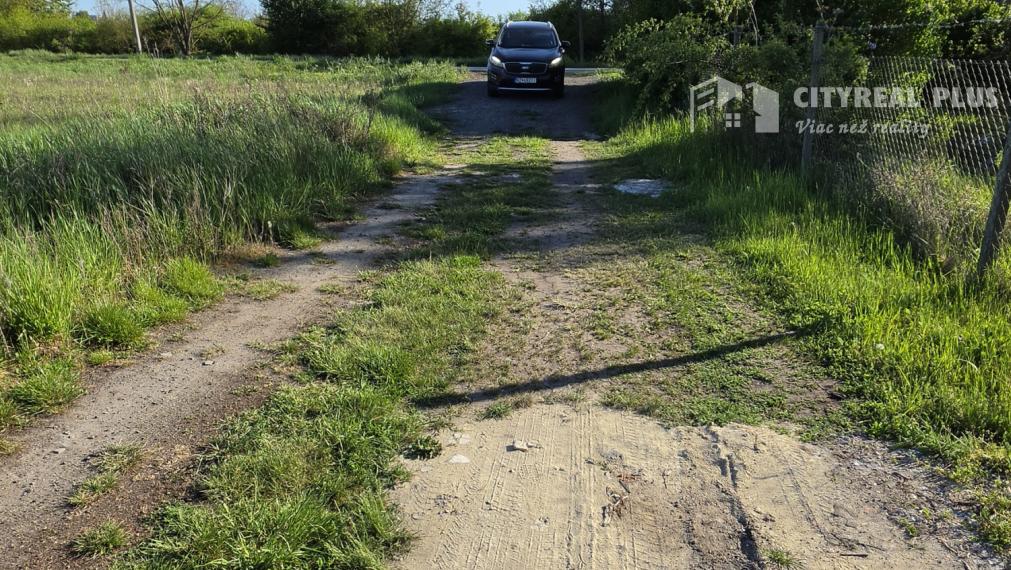 Predám veľký Pozemok v Intraviláne mesta Hurbanovo