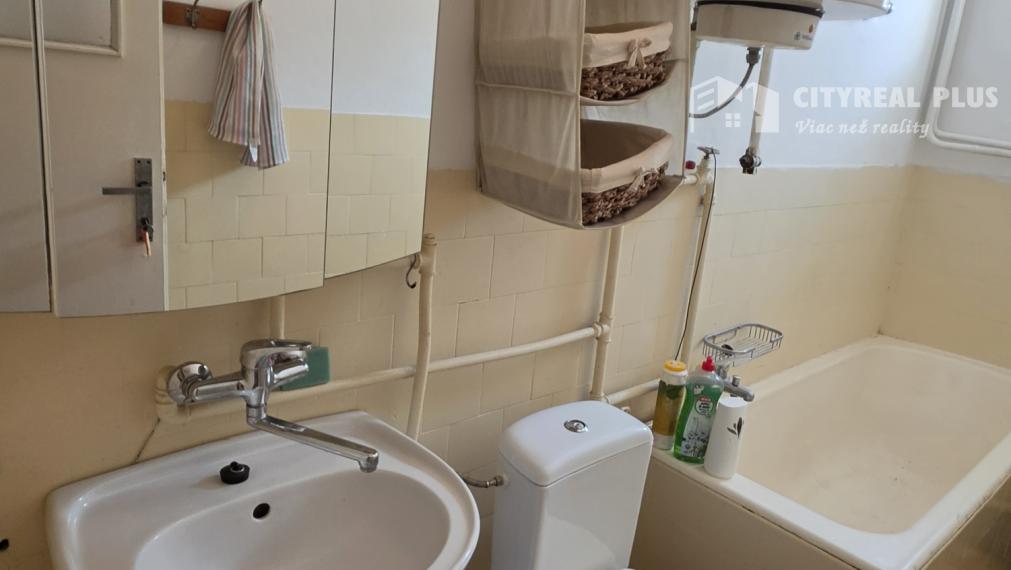 Predám Rodinný dom na Milionárskej štvrti Nové Zámky