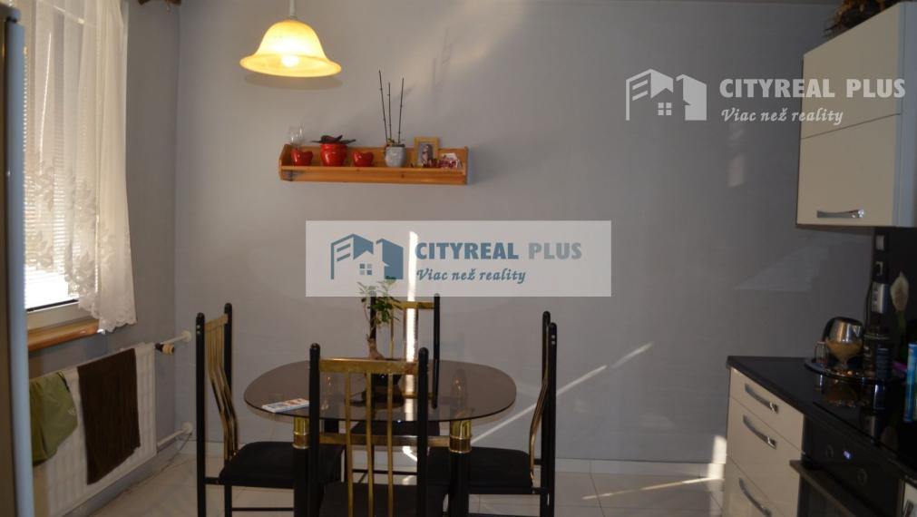 EXKLUZÍVNE !!! Predaj 3 izbový prerobený byt Nábrežná NZ