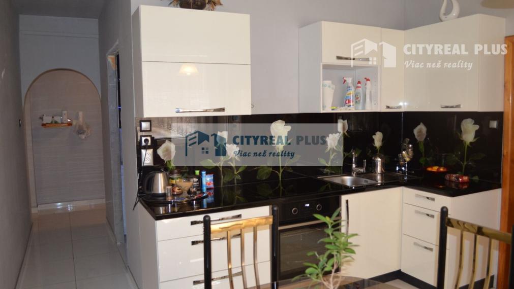 EXKLUZÍVNE !!! Predaj 3 izbový prerobený byt Nábrežná NZ