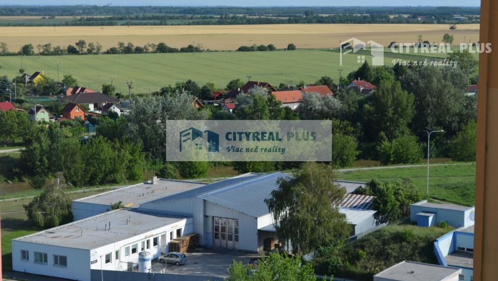 EXKLUZÍVNE !!! Predaj 3 izbový prerobený byt Nábrežná NZ