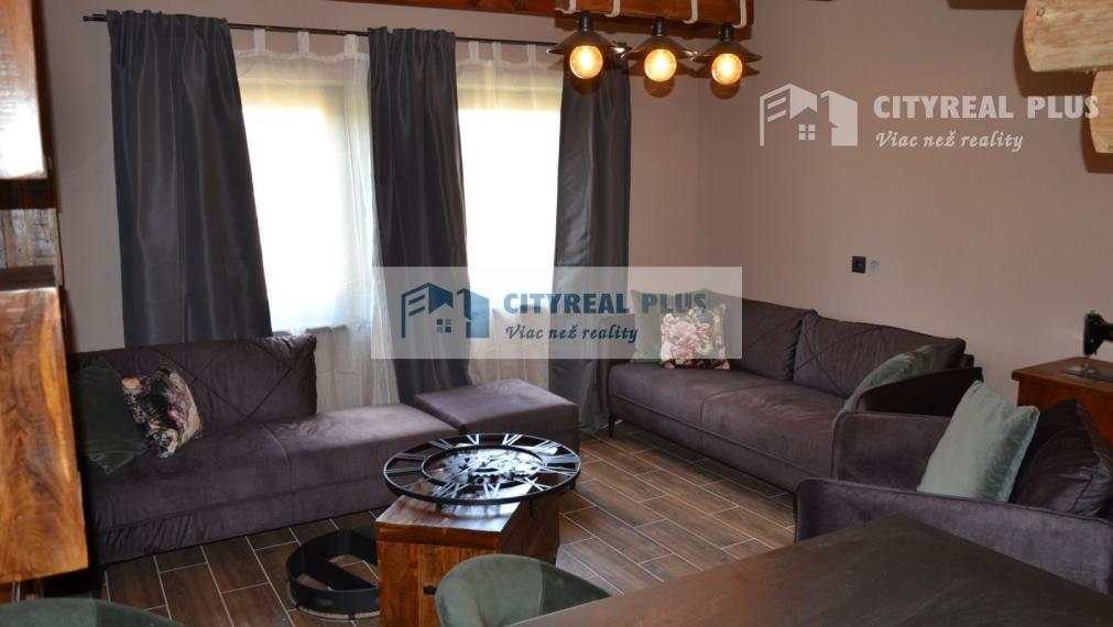 Na predaj krásny objekt so šiestimi chatkami Podhájska