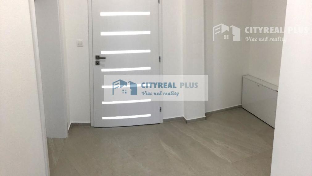 Predám nadštandardnú  4 izbovú NOVOSTVBU rodinného domu  Nitra