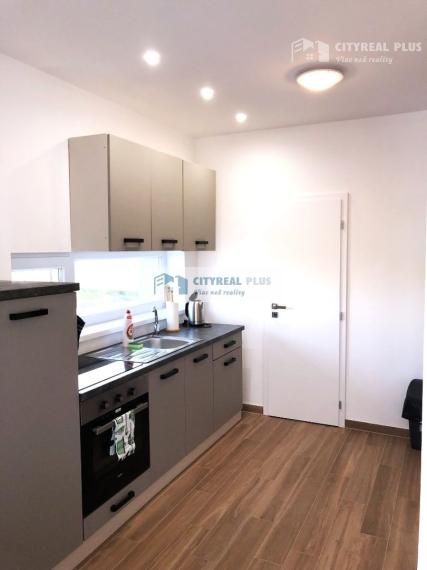 Predám novostavbu 4 izbového rodinného domu Palárikovo