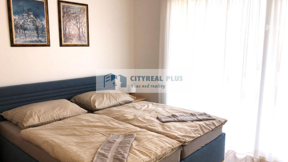 Predám novostavbu 4 izbového rodinného domu Palárikovo