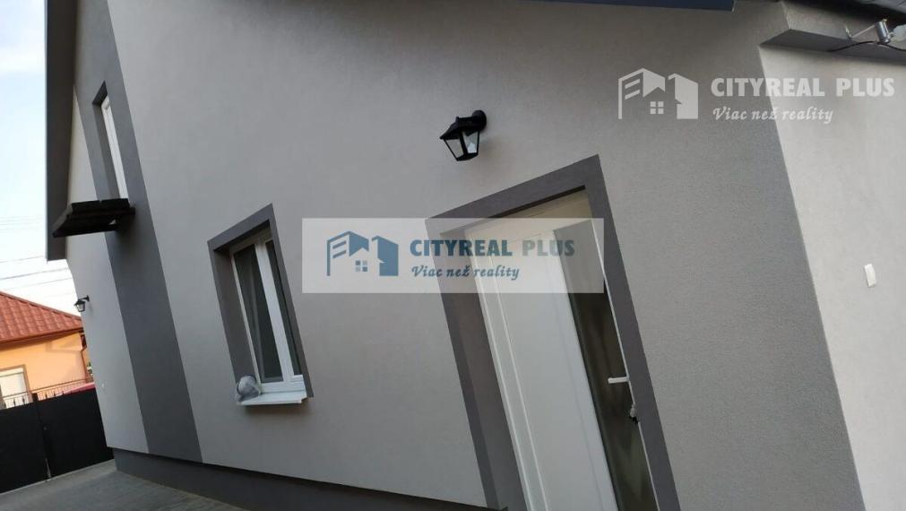 ZNÍŽENÁ CENA!!! Predám 3-izbový rodinný dom Šurany