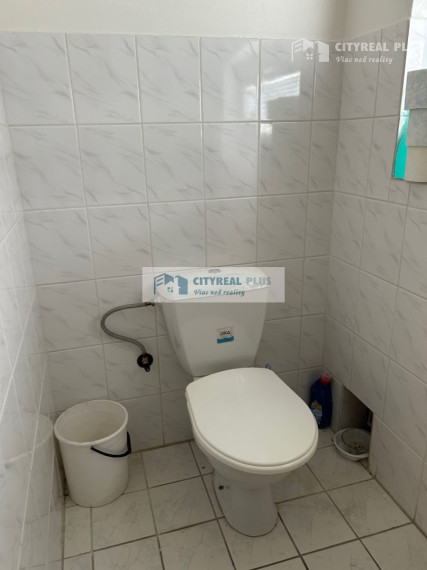 Znížená CENA !!§Ponúkam Vám na predaj zrekonštruovanú Chatu na celoročné bývanie