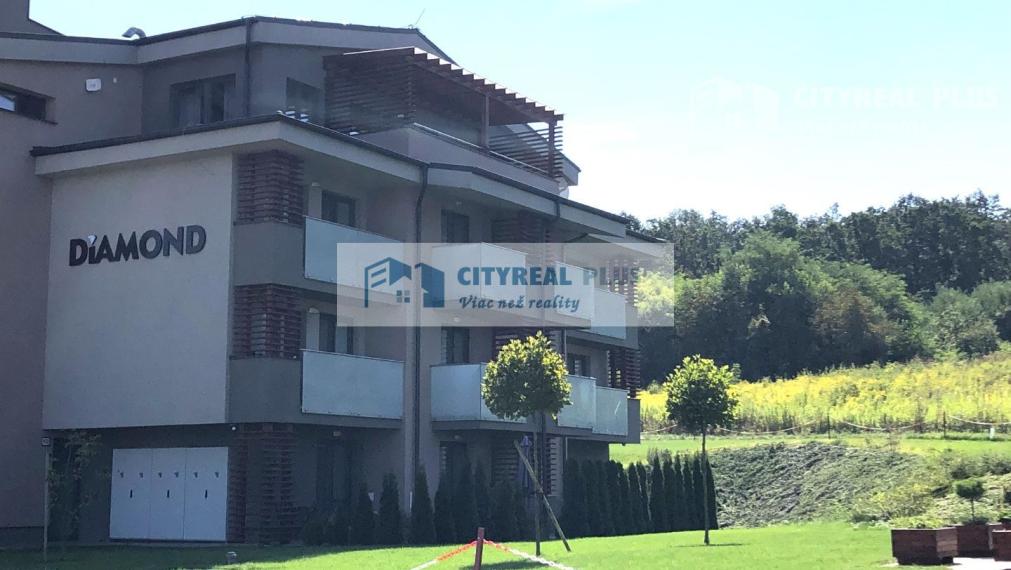 Predám krásny 2-izbový apartmán v novostavbe Podhájska