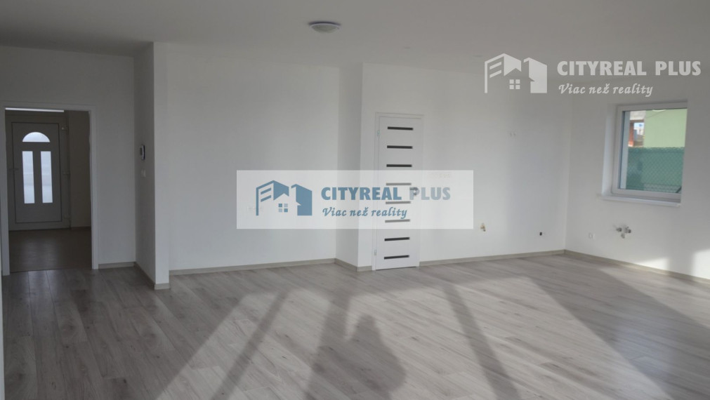 Na predaj nadštandardná  novostavba 4-izbového rodinného domu  v obci Lužianky