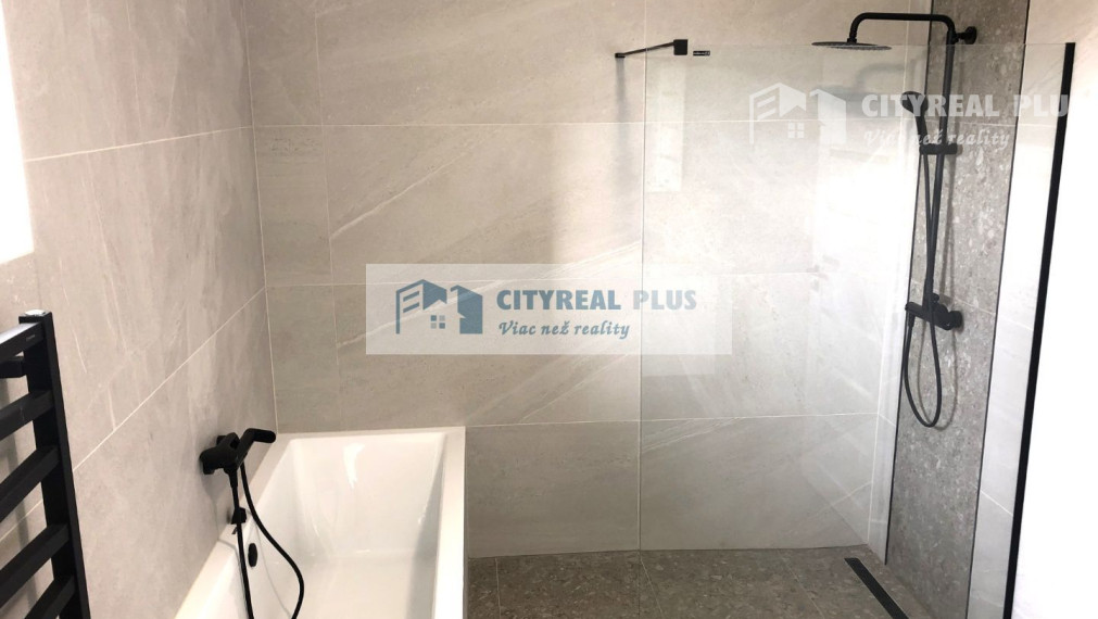 Na predaj nadštandardná  novostavba 4-izbového rodinného domu  v obci Lužianky