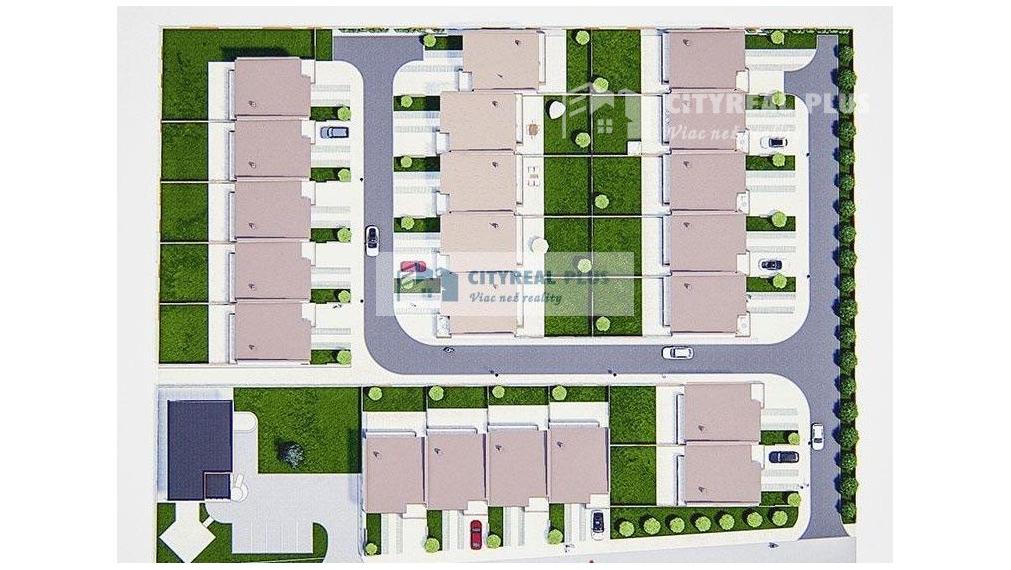 PREDÁM 4- IZBOVÚ NOVOSTAVBU S GARÁŽOU NOVÉ ZÁMKY