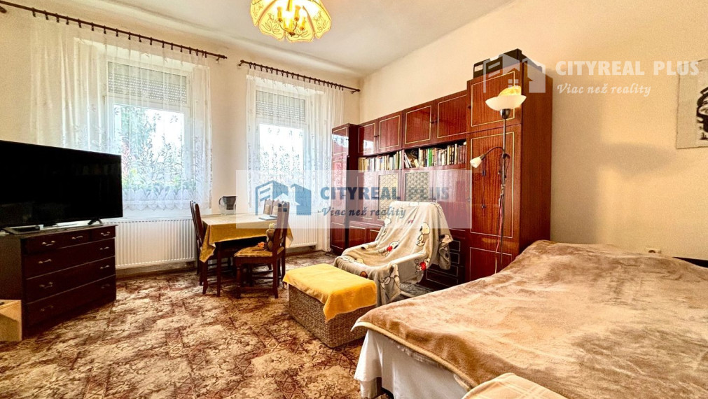 Výrazne znížená cena!!!Ponúkame Vám na predaj dom v Nových Zámkoch!!!