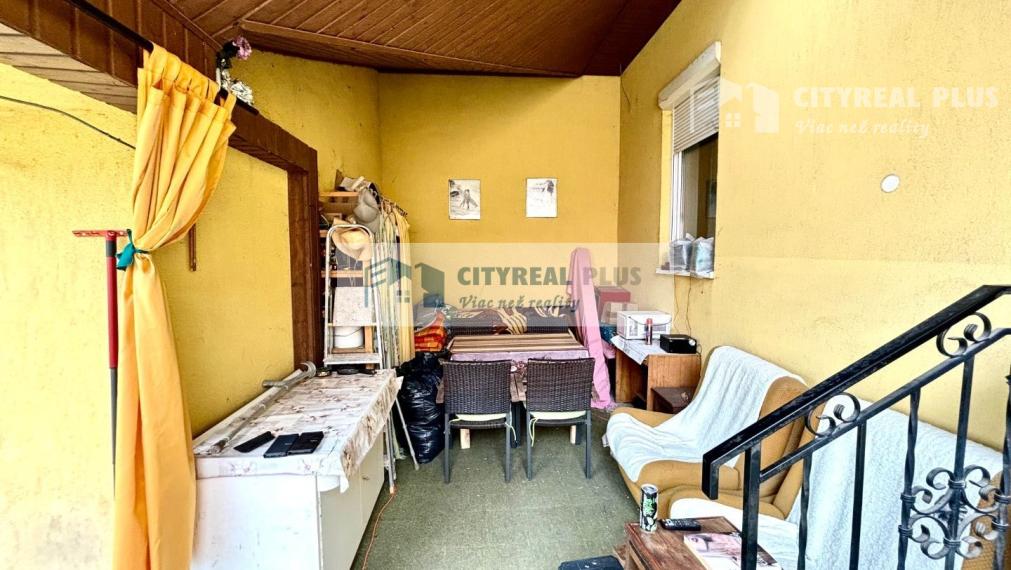 Výrazne znížená cena!!!Ponúkame Vám na predaj dom v Nových Zámkoch!!!