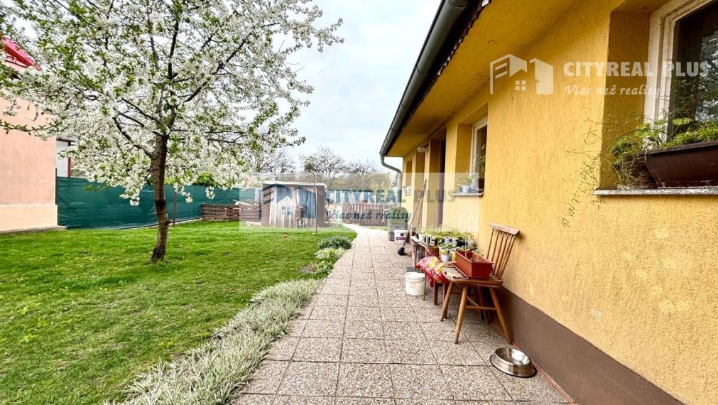 Výrazne znížená cena!!!Ponúkame Vám na predaj dom v Nových Zámkoch!!!