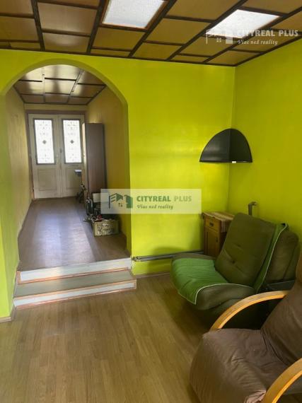 Na predaj dvojgeneračný rodinný dom s pekným pozemkom Andovce