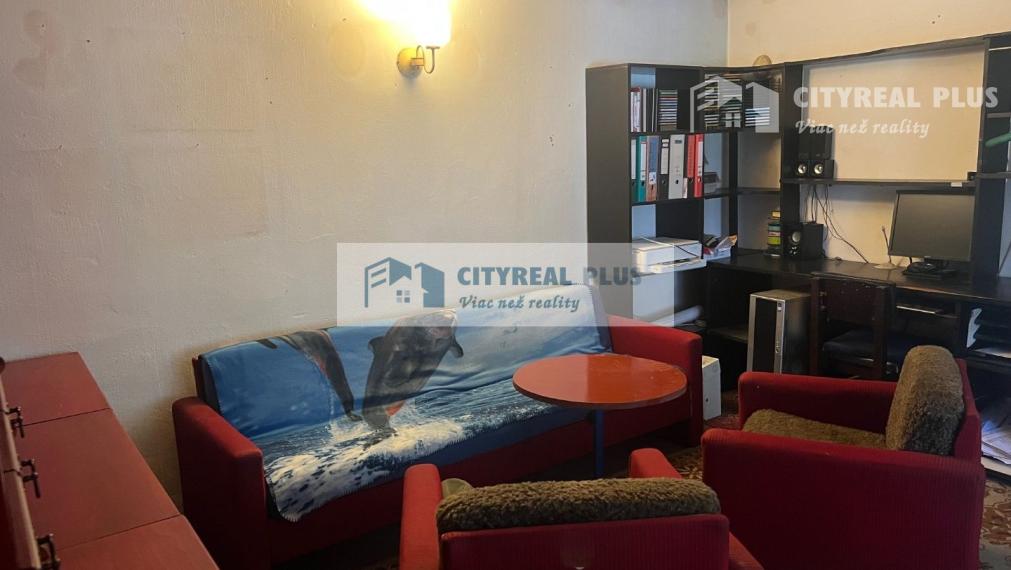 Na predaj dvojgeneračný rodinný dom s pekným pozemkom Andovce