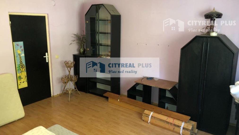 Na predaj dvojgeneračný rodinný dom s pekným pozemkom Andovce