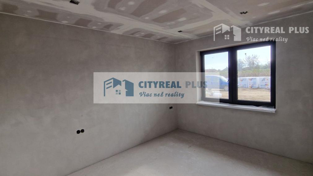 NA PREDAJ 4 IZBOVÁ NOVOSTAVBA - POSLEDNÝ DOM !!!