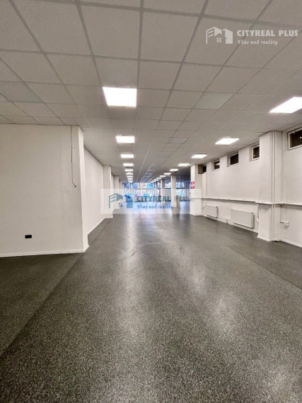 Ponúkame Vám na prenájom obchodné priestory v atraktívnej lokalite v Nových Zámkoch!