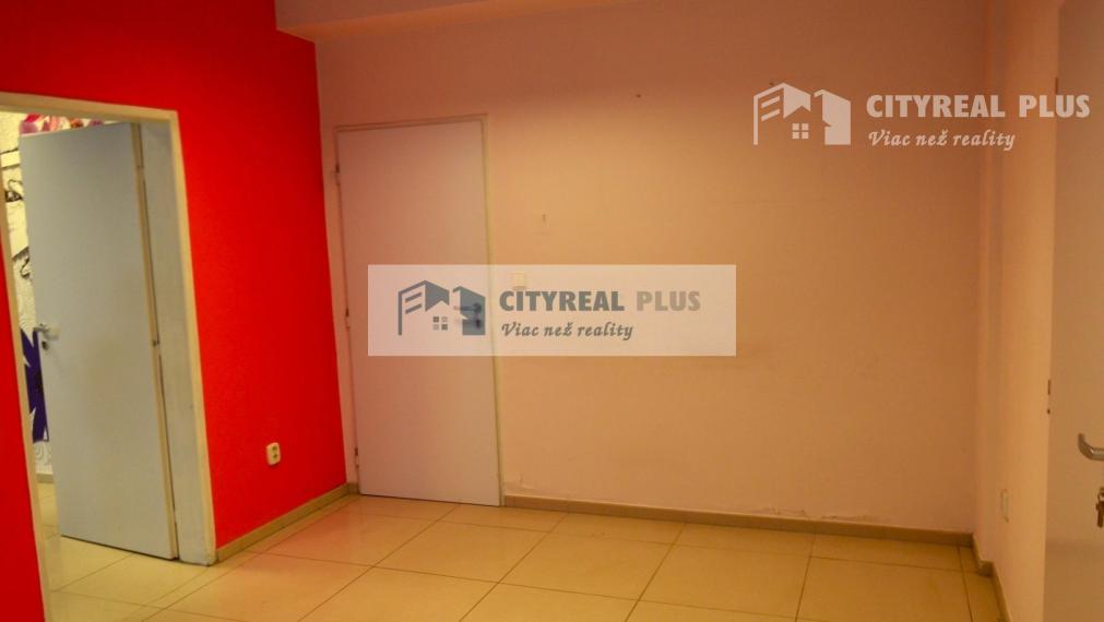 Prenájom kancelárskych priestorov v centre mesta Nové Zámky