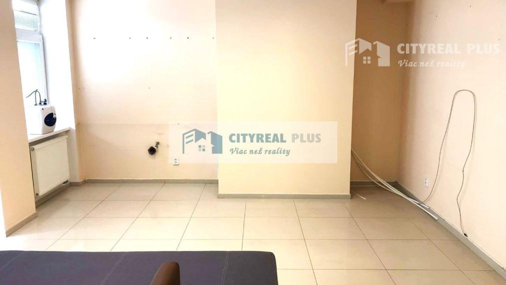 Prenájom kancelárskych priestorov v centre mesta Nové Zámky