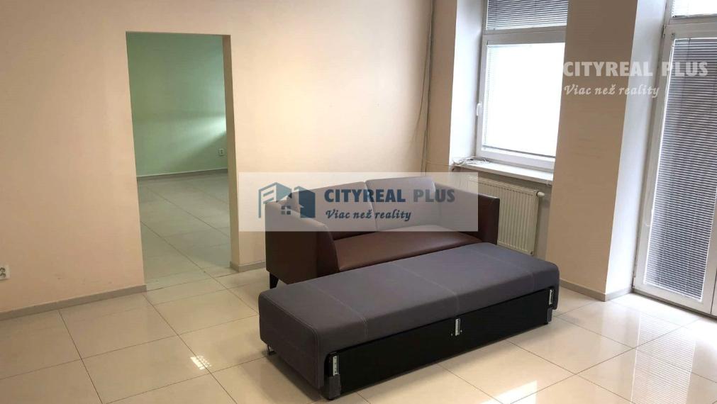 Prenájom kancelárskych priestorov v centre mesta Nové Zámky