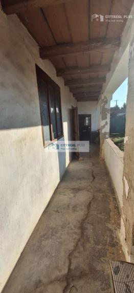 ZNÍŽENÁ CENA! Ponúkame na predaj 100 ročný sedliacky dom v Tvrdošovciach