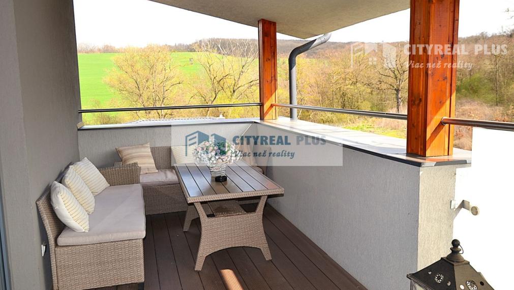 Na predaj nadštandardné apartmány s krásnym výhľadom v obci Podhájska