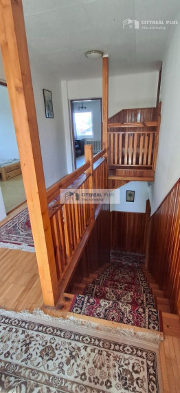 Ponúkame na prenájom 6 izbový rodinný dom v Nových Zámkoch za nemocnicou