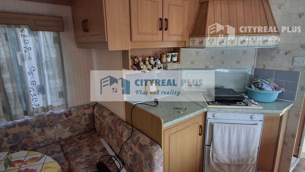 Ponúkame na predaj záhradu s obytným domom v obľúbenej záhradkárskej oblasti Ozón