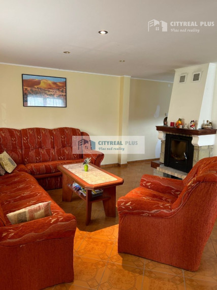 Znížená CENA !!§Ponúkam Vám na predaj zrekonštruovanú Chatu na celoročné bývanie