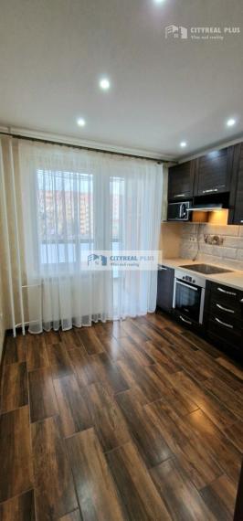 Predám prerobený 3 izbový byt JUH NOVÉ ZÁMKY