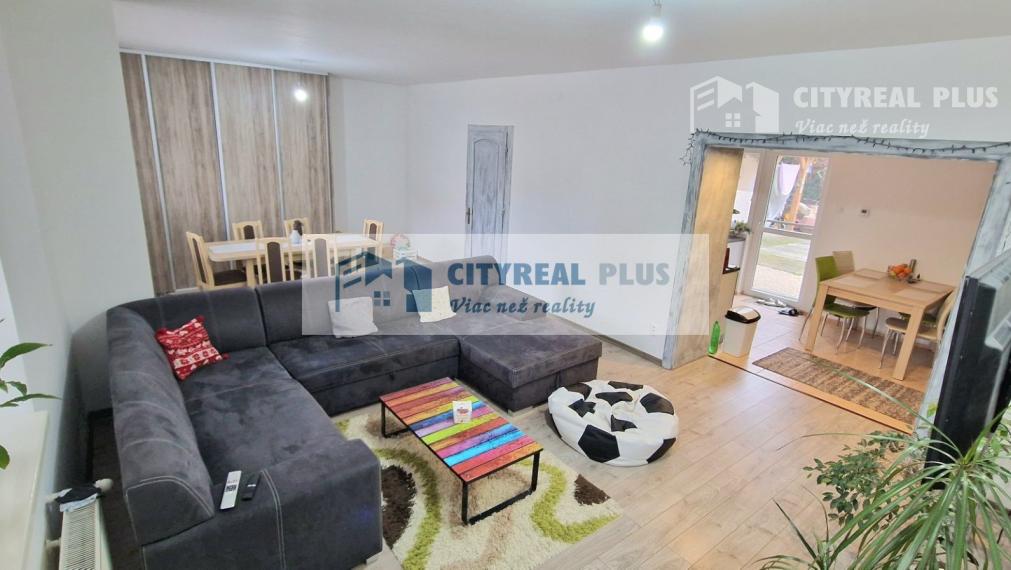 Predám zrekonštruovaný 4 izbový RODINNÝ DOM Nové Zámky