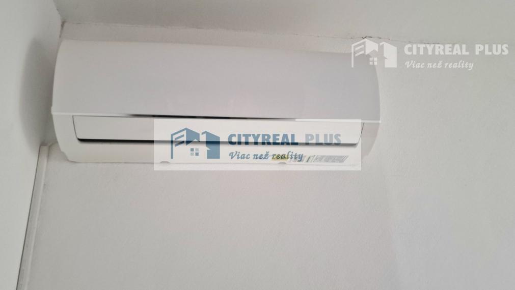 Predám zrekonštruovaný 4 izbový RODINNÝ DOM Nové Zámky