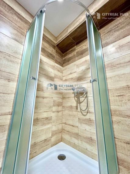 Ponúkame Vám na prenájom  prerobený 3 izbový byt v Nových Zámkoch!!!