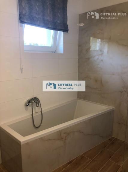 Prenajmem novostavbu 4-izbového rodinného domu Nitra