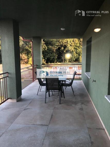 Prenajmem novostavbu 4-izbového rodinného domu Nitra