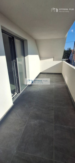 Čerstvo kolaudovaný rodinný dom s 2 bytovými jednotkami v Hurbanove