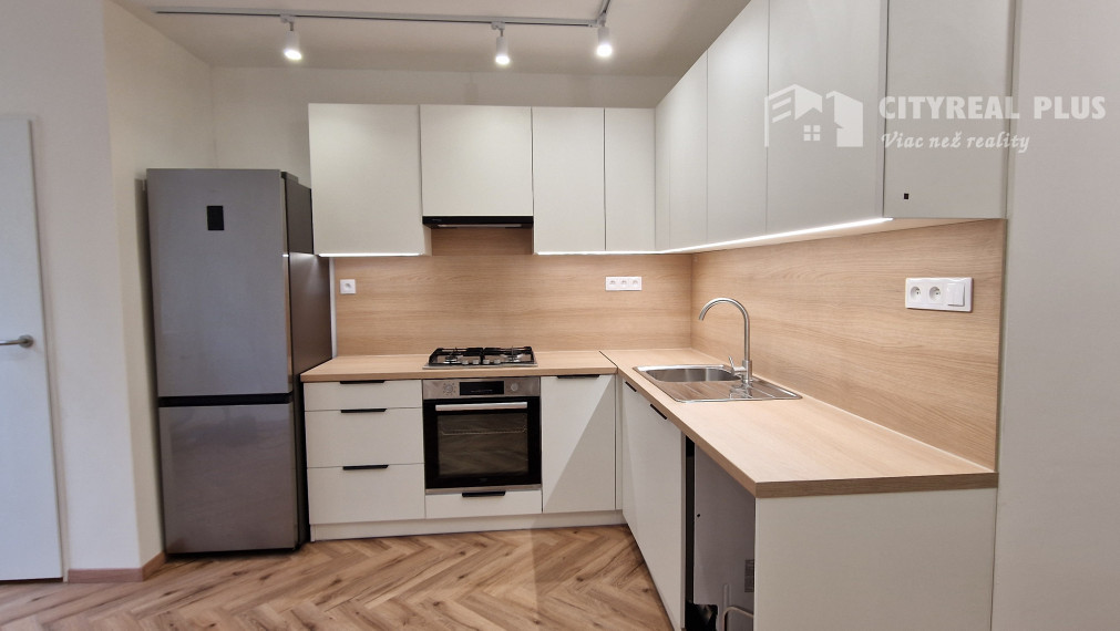 Prenajmem kompletne na novo prerobený 1 izbový byt Nábrežná Nové Zámky